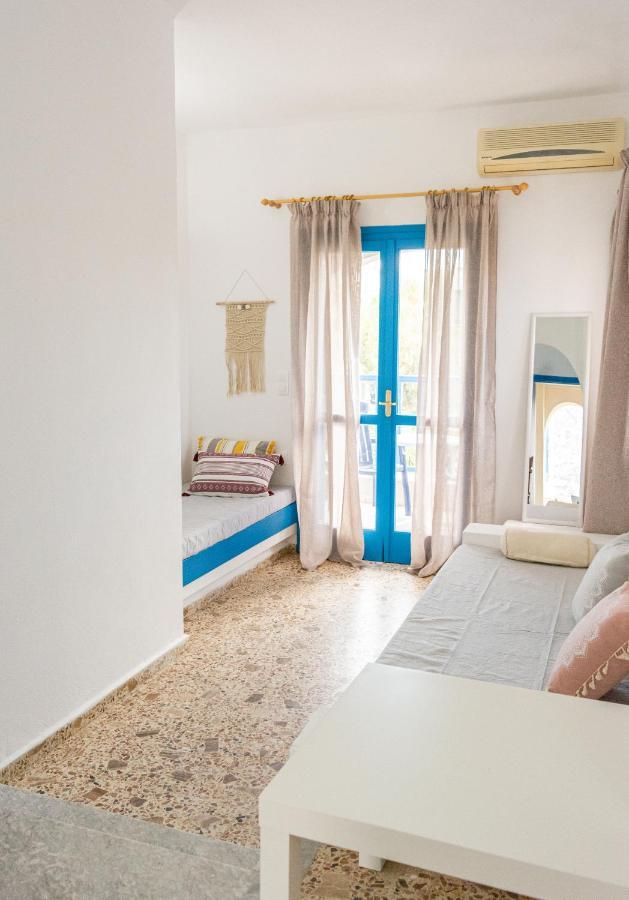 Cretanvibes Hersonissos (Crete)