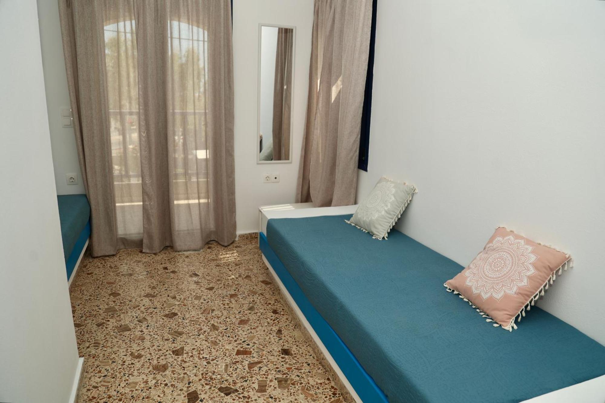 Cretanvibes Hersonissos (Crete)